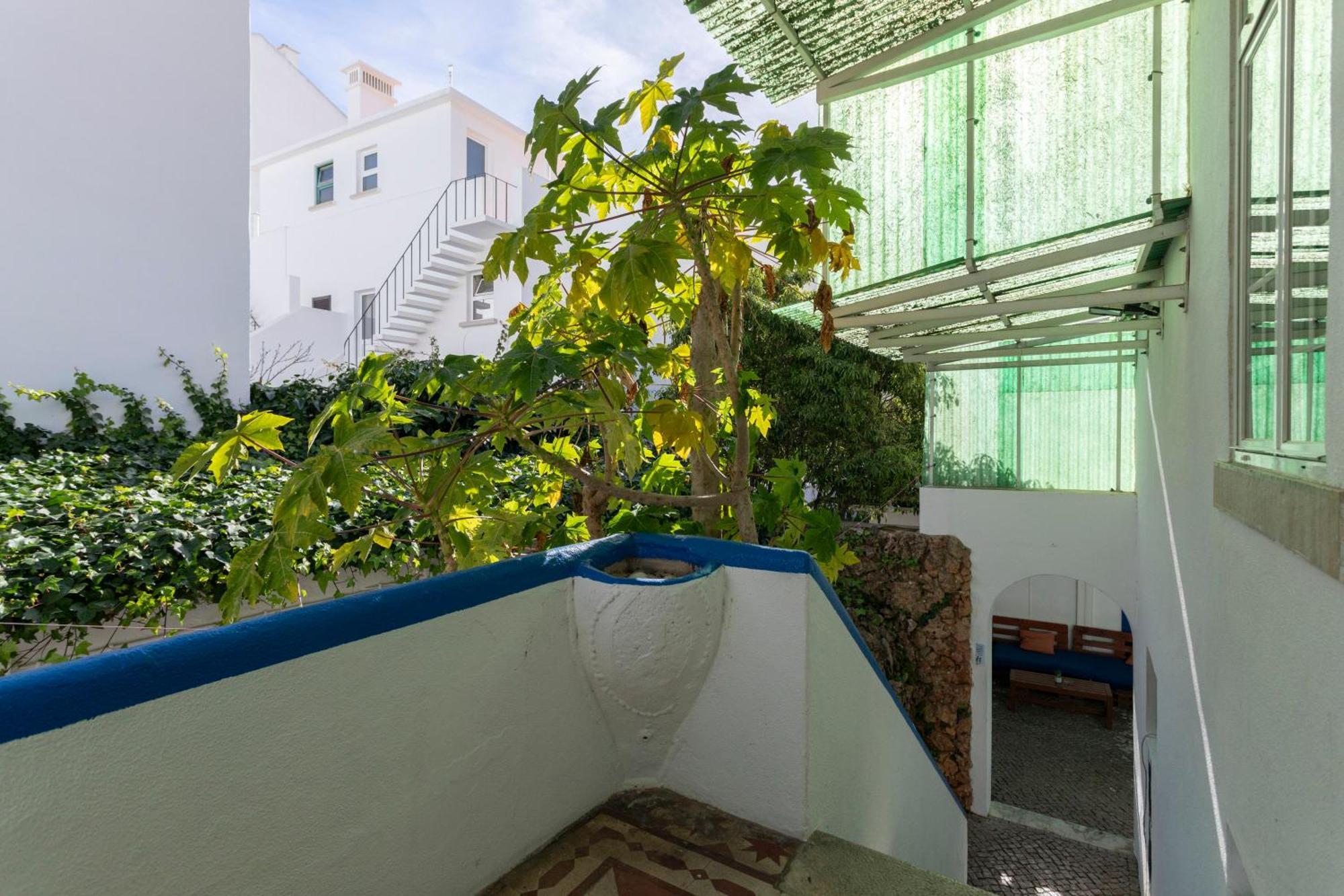 Le Penguin Hostel Faro Exterior photo